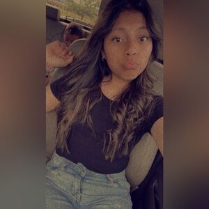 Meet your Posher, Melina